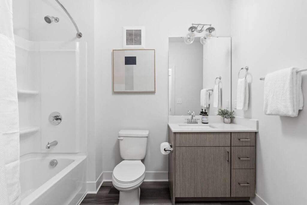 Dream Apartment Near Whole Foods Cozysuites Индианаполис Экстерьер фото