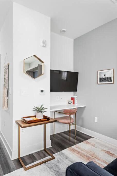 Dream Apartment Near Whole Foods Cozysuites Индианаполис Экстерьер фото